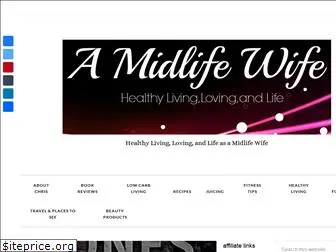 amidlifewife.com