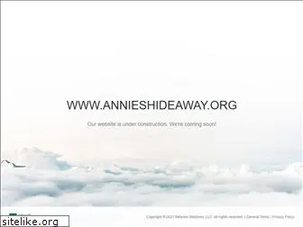 annieshideaway.org