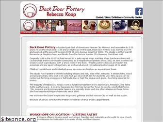 backdoorpottery.com