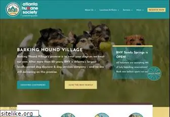 barkinghoundvillage.com