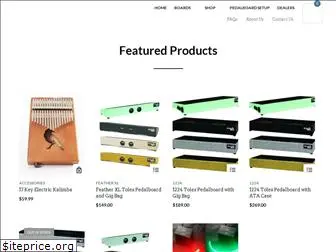 blackbirdpedalboards.com