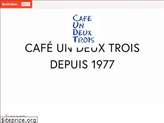 cafeundeuxtrois.com