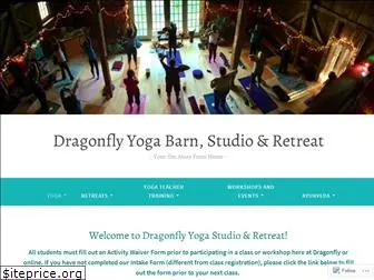 dragonflyyogabarn.com