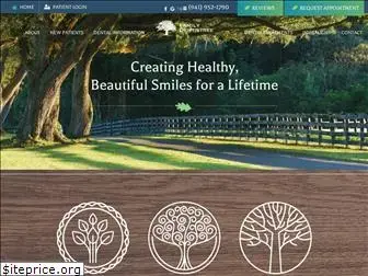 familydentistree.com