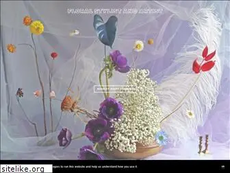 harrietparryflowers.com