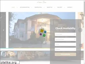 homeinnhotel.com