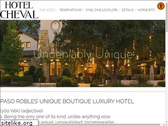 hotelcheval.com