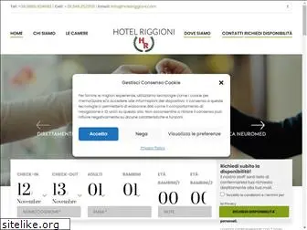 hotelriggioni.com
