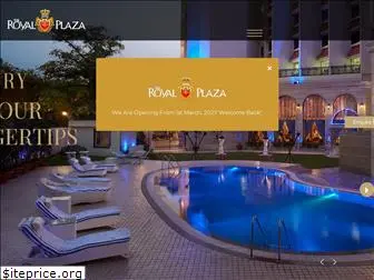 hoteltheroyalplaza.com