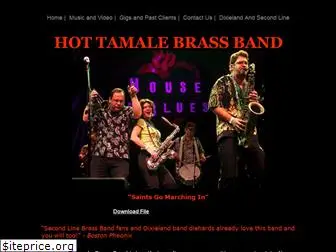 hottamalebrassband.com