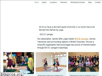 iyengaryogavancouver.com