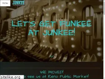 junkeeclothingexchange.com