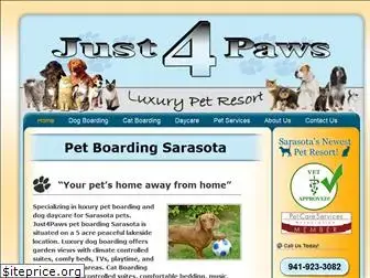 just4pawsboarding.com