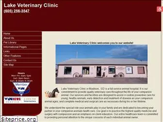 lakevetclinic.com