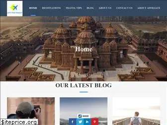 letstourbharat.com