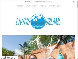 livingdreamsclothing.com