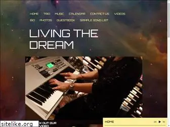 livingthedreamband.com