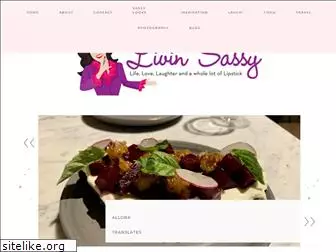 livinsassy.com