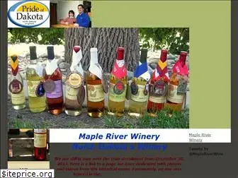 mapleriverwinery.com