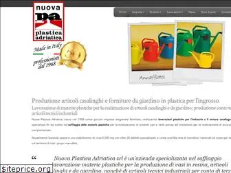 nuovaplastica.com