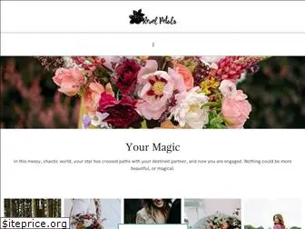 revelpetals.com