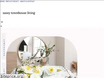 sassytownhouseliving.com