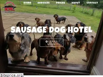 sausagedoghotel.com