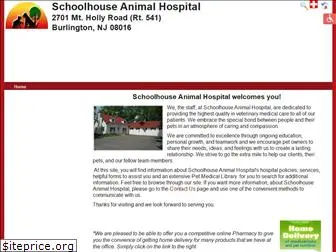 schoolhousevet.com