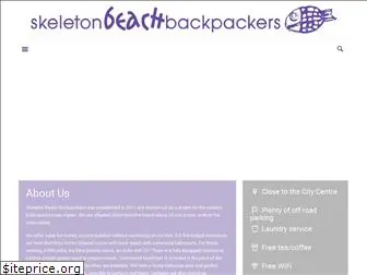 skeletonbeachbackpackers.com