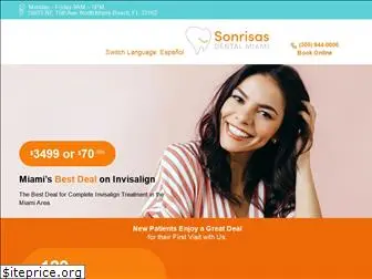 sonrisasclinic.com