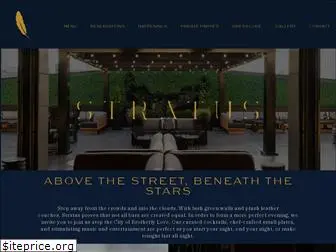 stratuslounge.com