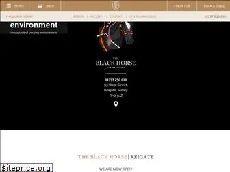 theblackhorsereigate.com