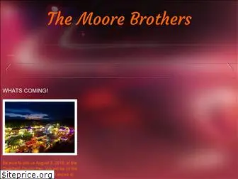 themoorebrothers.com