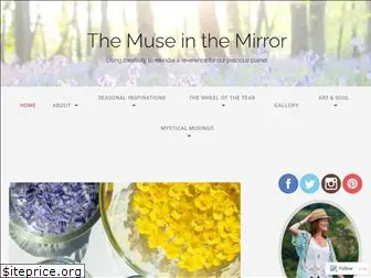 themuseinthemirror.com