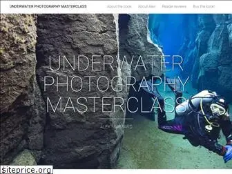 underwaterphotographybook.com