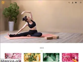 ushas-yoga.com