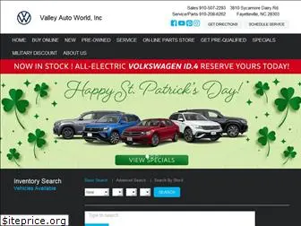 valleyautoworldvw.com