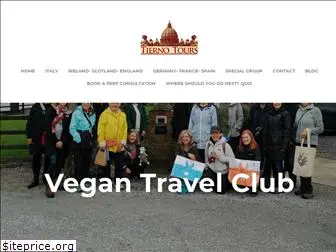 vegantravelclub.com