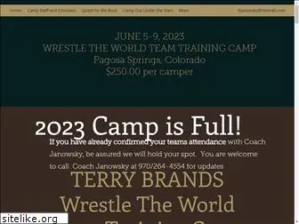 wrestletheworldtrainingcamp.com